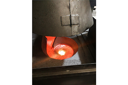 Feeding Clean Aluminum Chips into Vortex Chamber